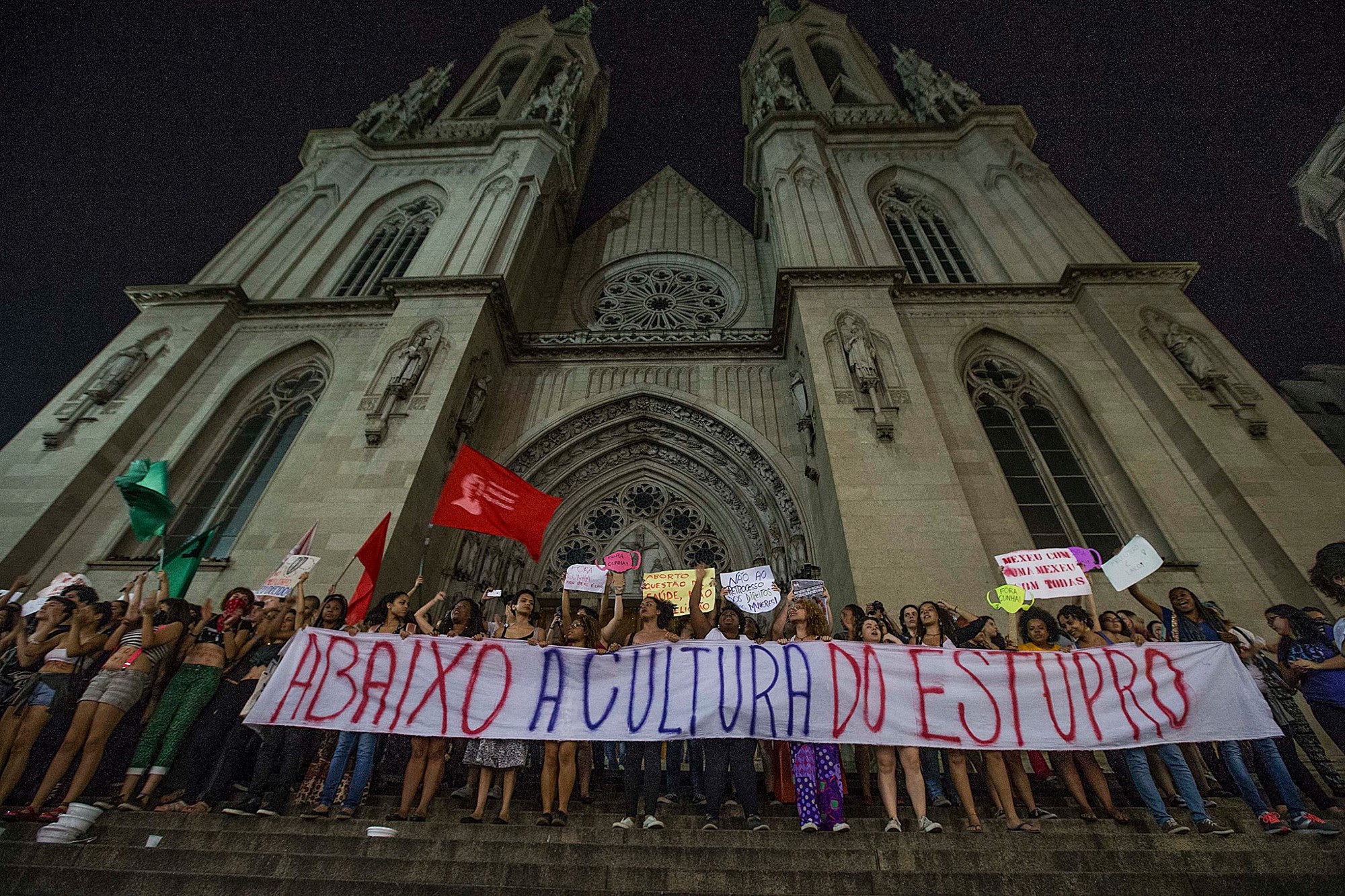 Manifestação pelos direitos  das mulheres em São Paulo, 2015. Fonte: Mídia Ninja.